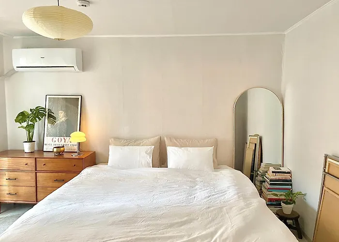 Gold Stream House Apartment *