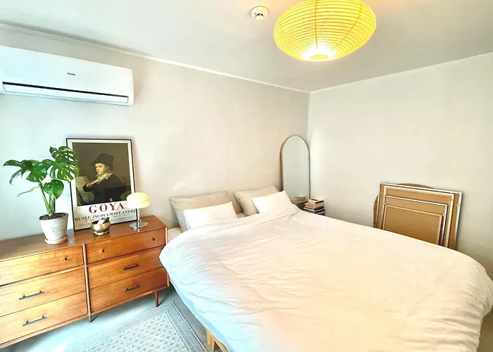 Apartment Gold Stream House